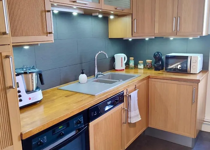 Lejlighed Le 1900 - Spacious & Charming Duplex - 3 Br *